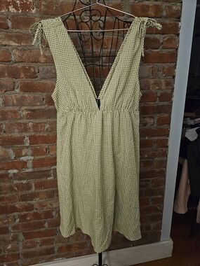 Mink Pink Gingham V-Neck Tie-Shoulder Midi Dress in Light Green Size XS. NWT